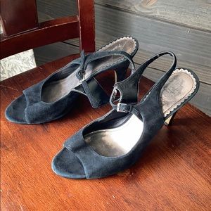 Franco sarto basic black heels.
